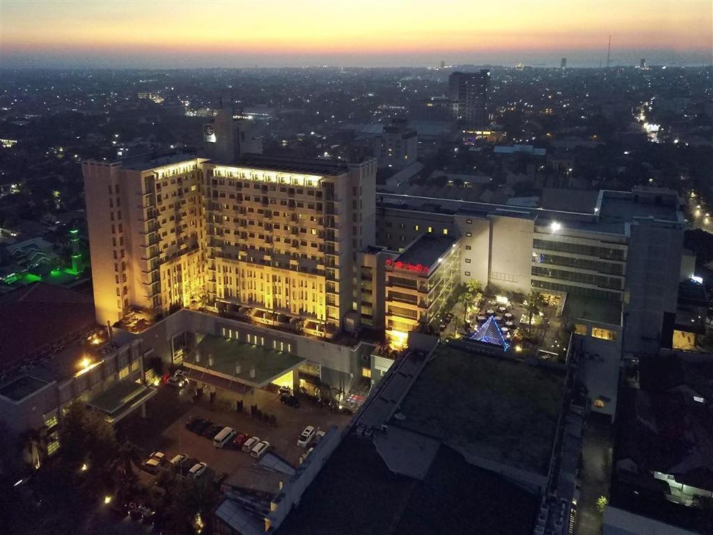 Claro Makassar Hotel & Convention Exterior photo