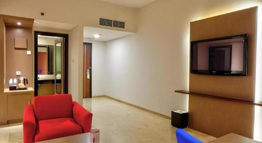 Claro Makassar Hotel & Convention Exterior photo
