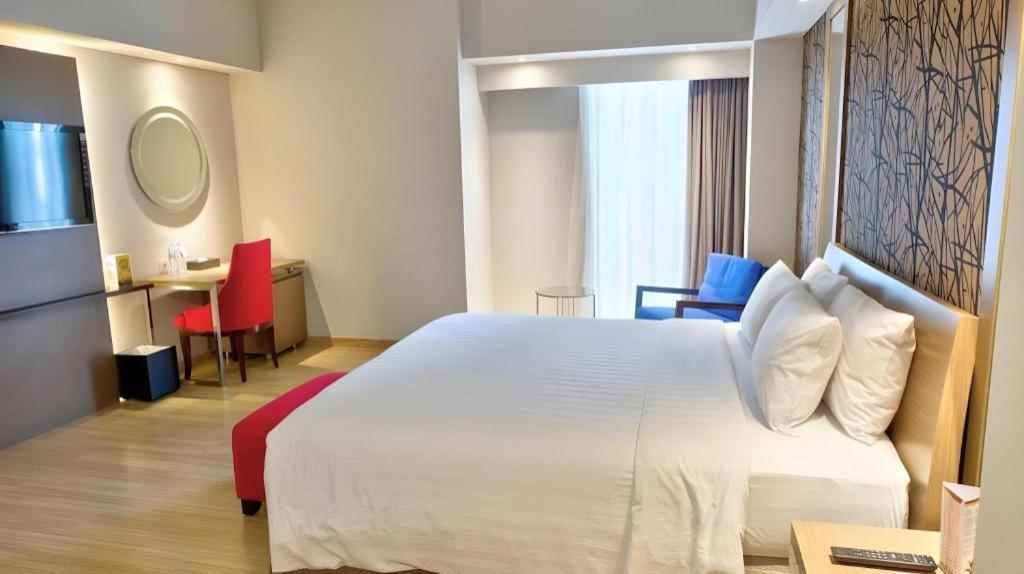 Claro Makassar Hotel & Convention Exterior photo