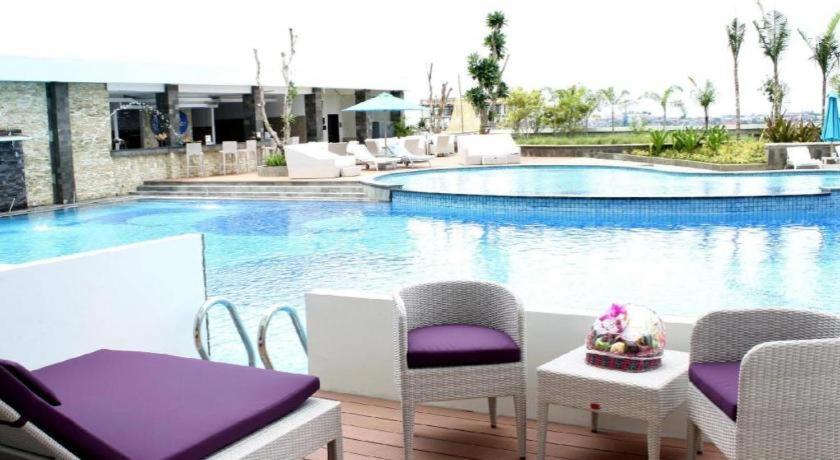 Claro Makassar Hotel & Convention Exterior photo